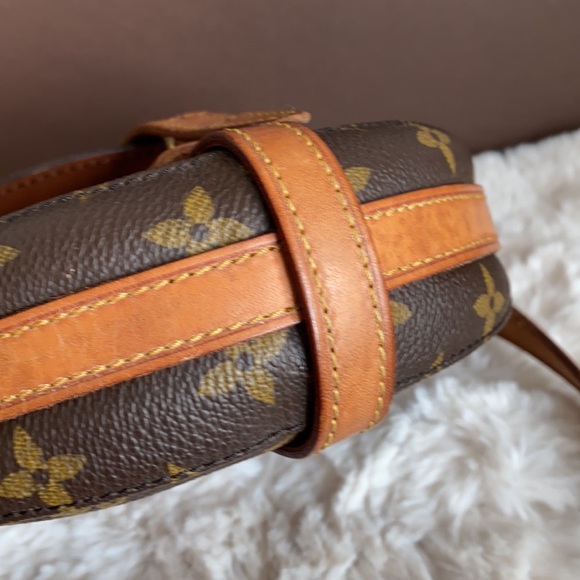 Louis Vuitton Chantilly PM - Picture 9 of 12